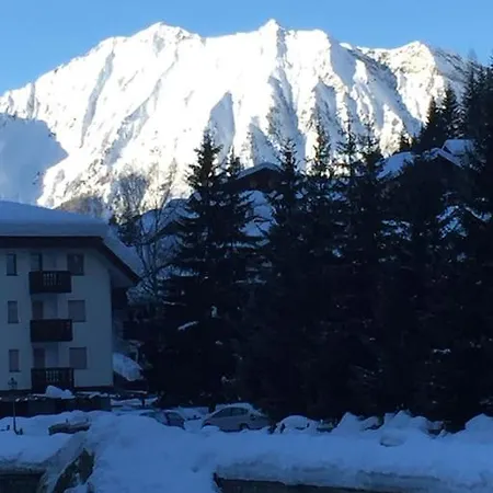 Bellissimo Alloggio Panoramico Dotato Di Ogni Comfort * Champoluc