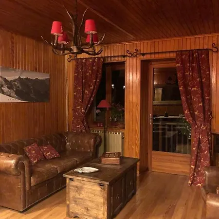Bellissimo Alloggio Panoramico Dotato Di Ogni Comfort Champoluc